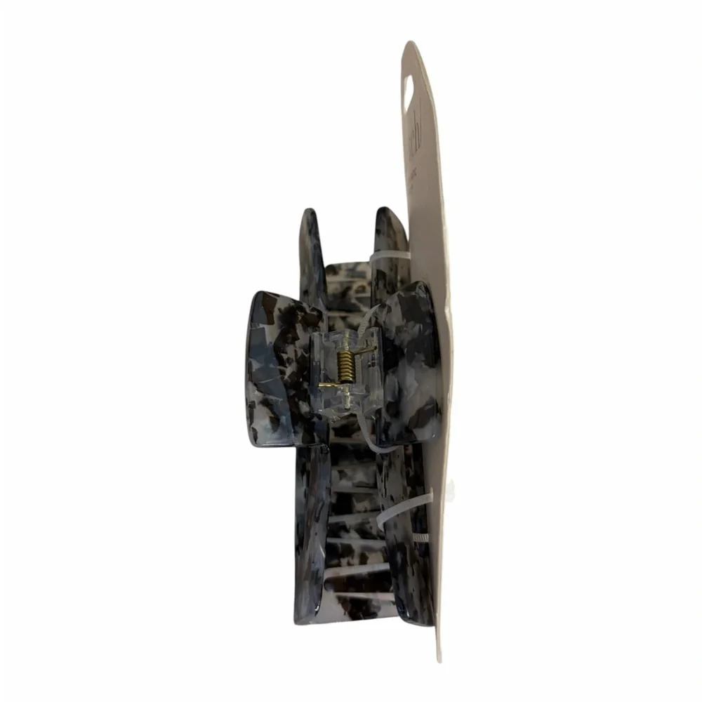 Kitsch Recycled Plastic Claw Clip – Marble Black/Gray